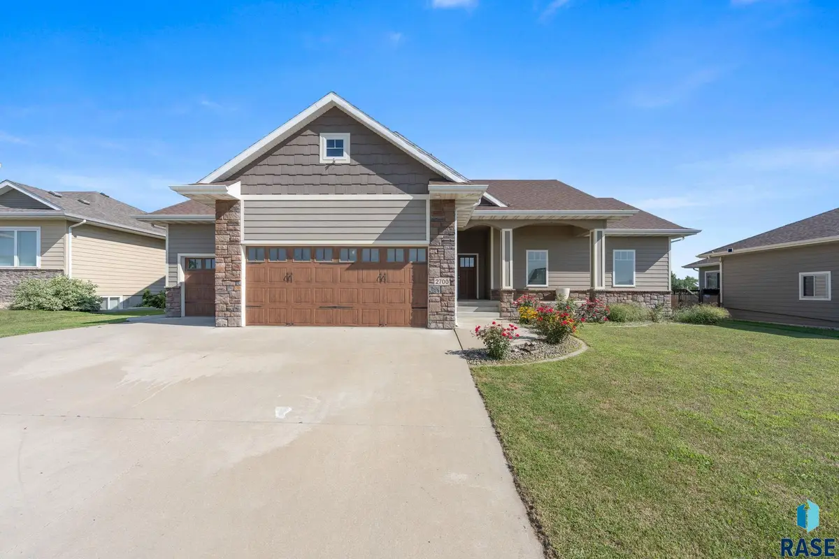 2700 E Palmer St, Brandon, SD 57005 - #1