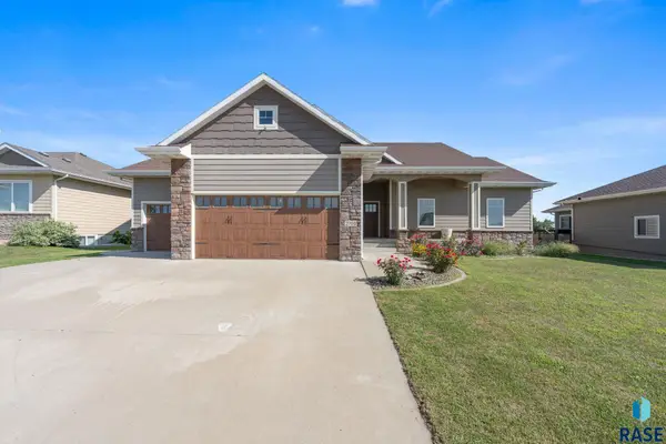 2700 E Palmer St, Brandon, SD 57005