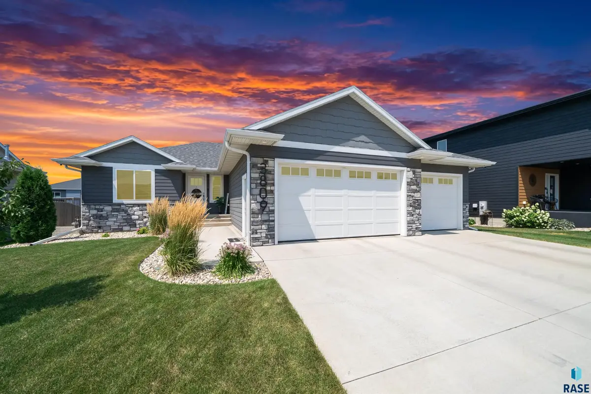3809 S Home Plate Ave, Sioux Falls, SD 57110 - #1