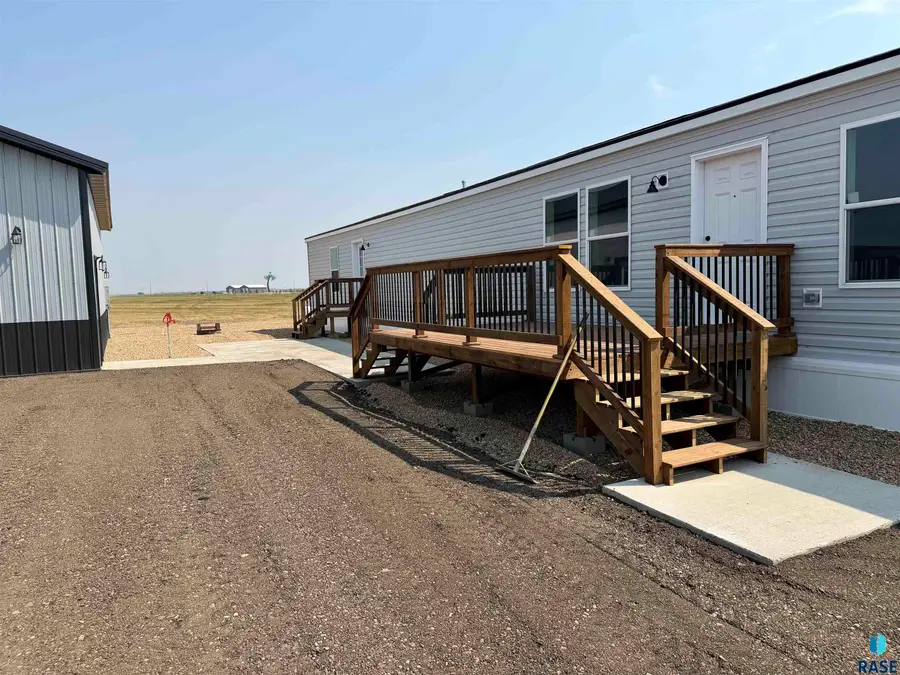 219 Castaway Loop, Pierre, SD 57501 - #3