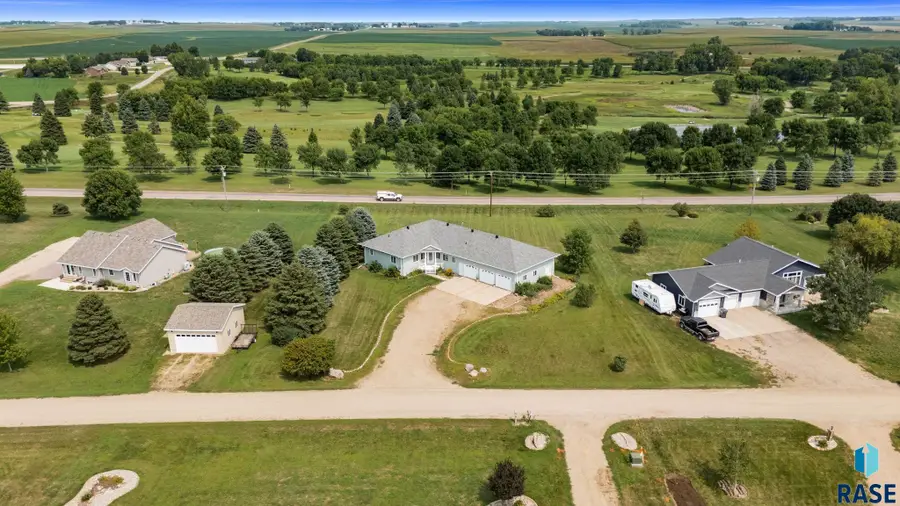 45114 Herman Blvd, Madison, SD 57042 - #2