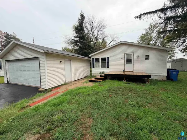 4505 W Thad Pl, Sioux Falls, SD 57106