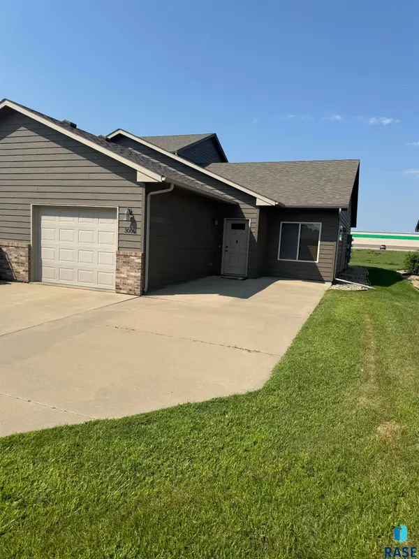 3009 S Purdue Ave #1, Sioux Falls, SD 57106