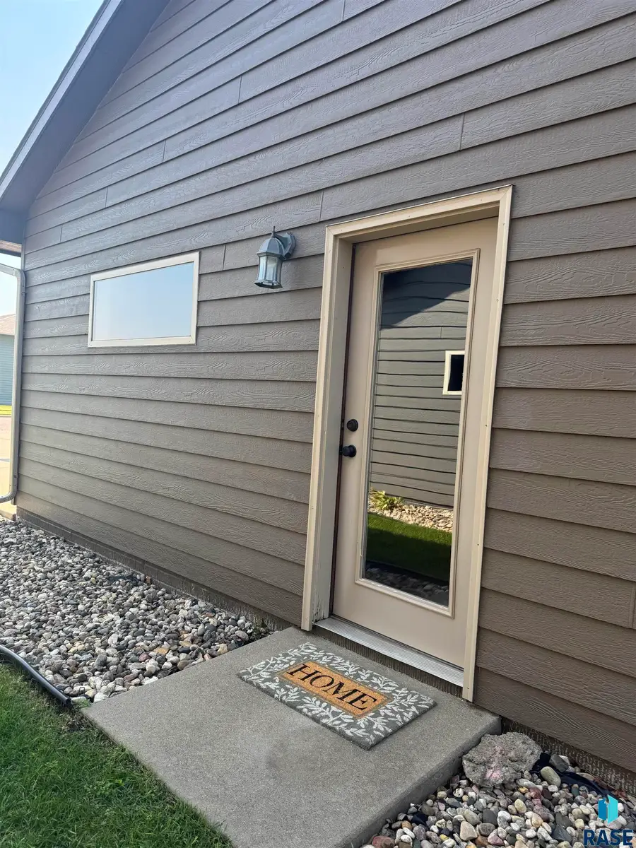 3009 S Purdue Ave #1, Sioux Falls, SD 57106 - #2