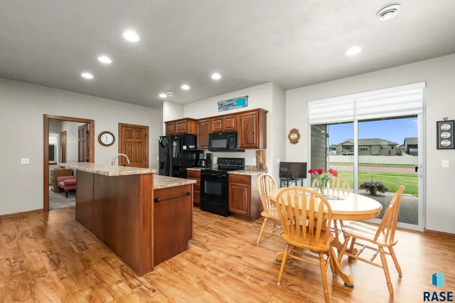 8809 W Annabelle St, Sioux Falls, SD 57106 - #3