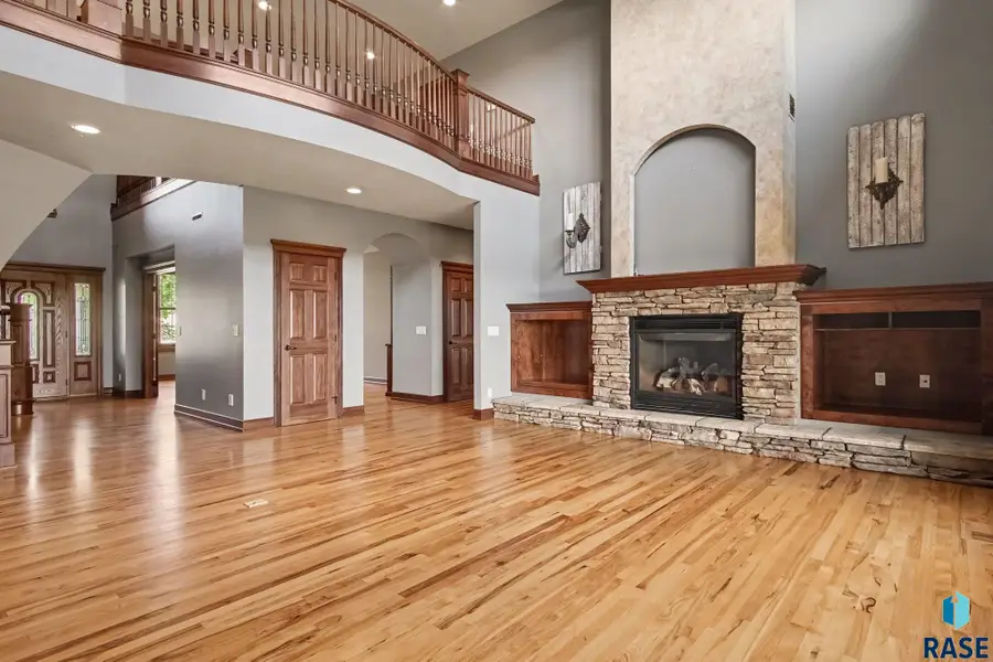 1440 Quarry Rd, Luverne, MN 56156 - #2