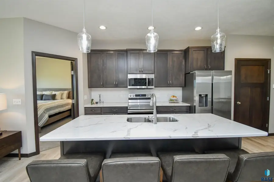 9702 W Broek Dr, Sioux Falls, SD 57106 - #2