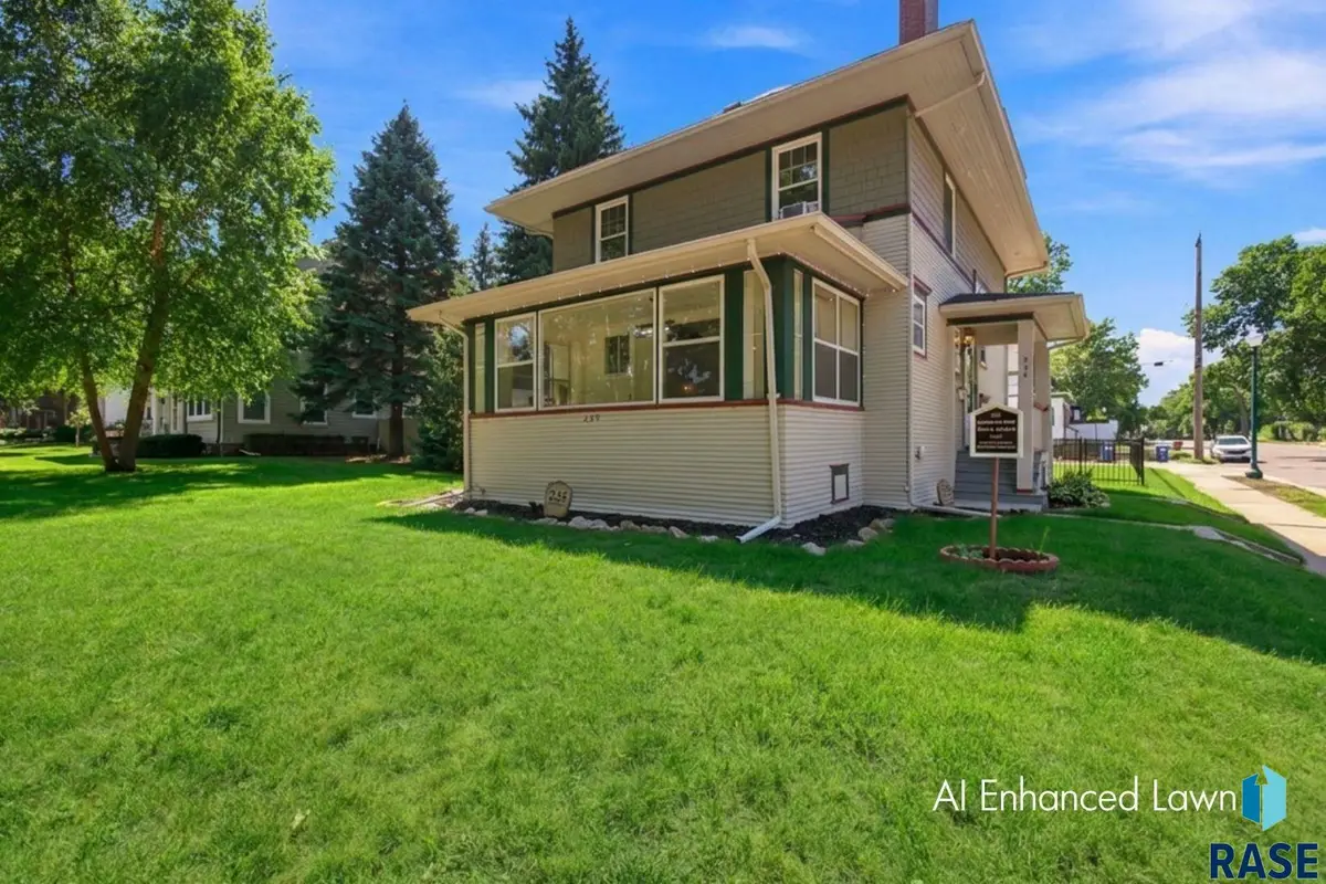 235 N Duluth Ave, Sioux Falls, SD 57104 - #1