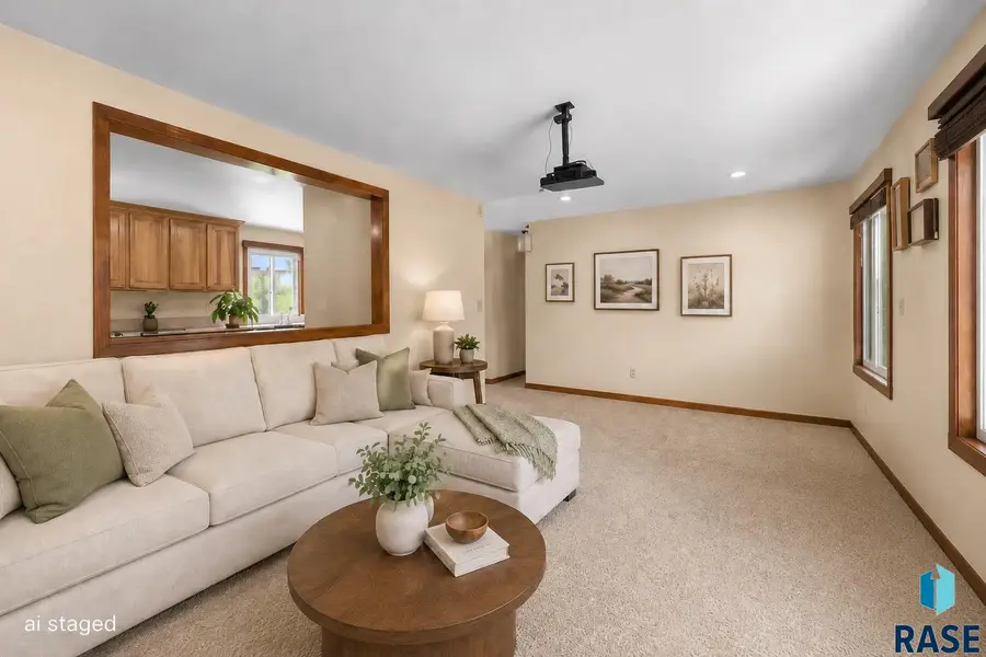 2104 E Tricia Ln, Sioux Falls, SD 57103 - #2