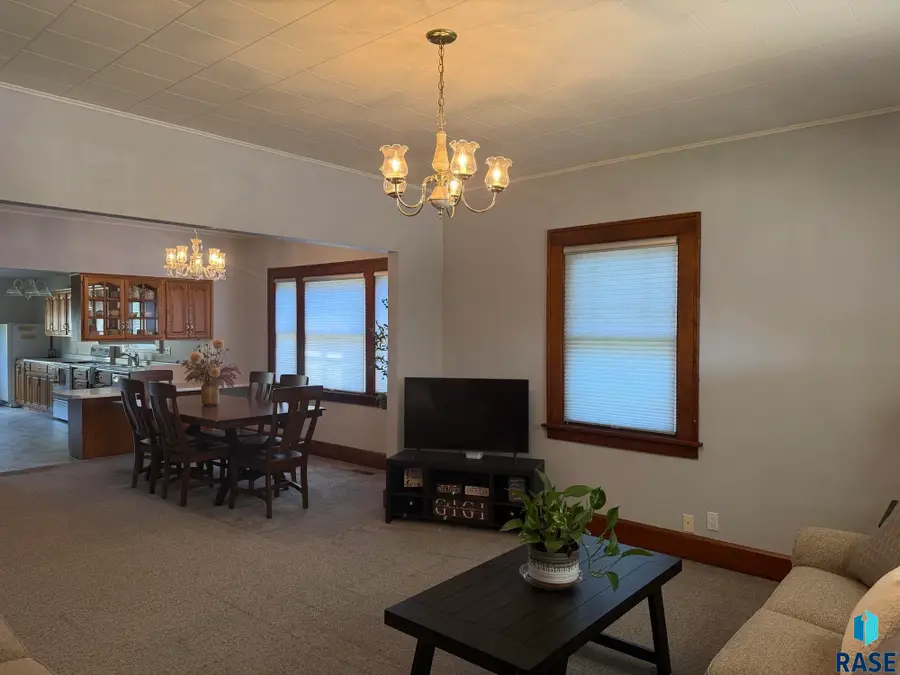 306 S High St, Menno, SD 57045 - #2