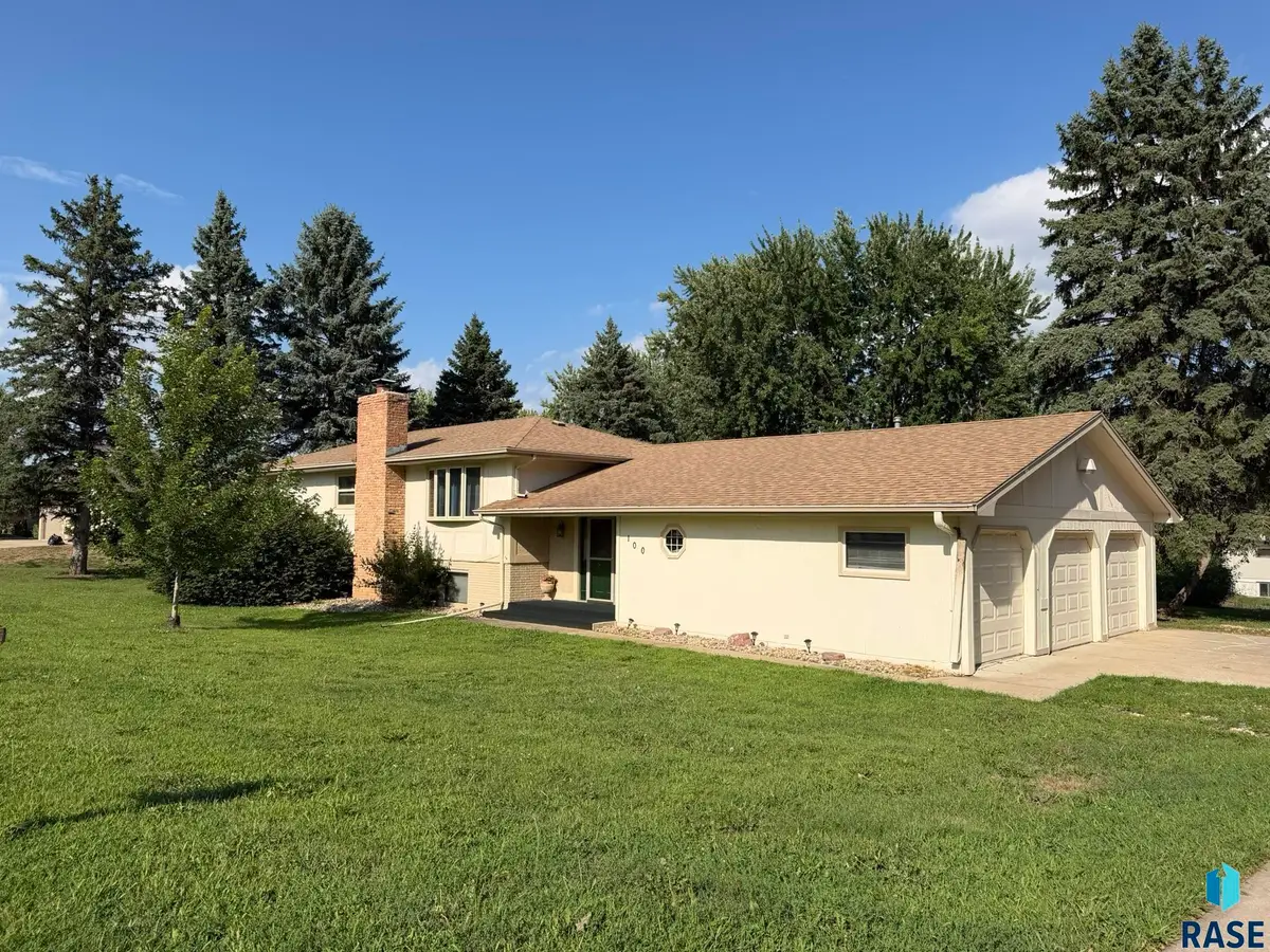 100 S Hampton Ave, Sioux Falls, SD 57110 - #1