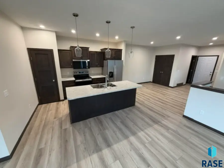 3509 S Heather Ave, Sioux Falls, SD 57106 - #2