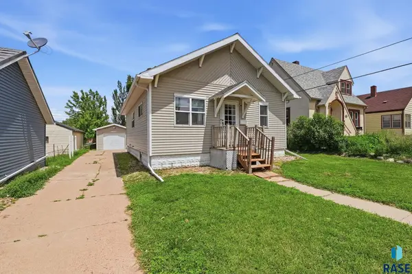 1402 E 9th St, Sioux Falls, SD 57103