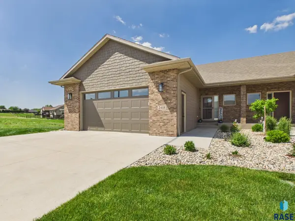 2418 E Joshua Cir, Sioux Falls, SD 57108