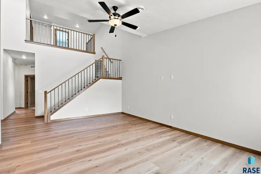 2502 Cama Pl, Sioux Falls, SD 57108 - #3