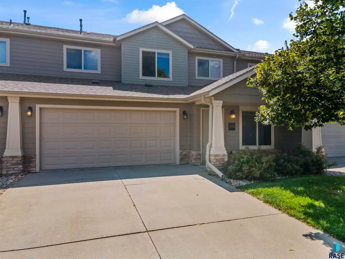 2905 E Indigo Pl, Sioux Falls, SD 57108 - #1