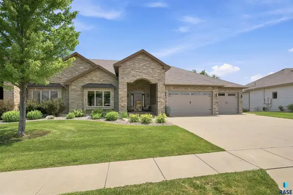 7406 S Grand Arbor Ct, Sioux Falls, SD 57108
