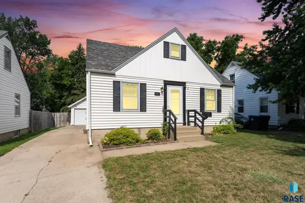 317 N Grange Ave, Sioux Falls, SD 57104