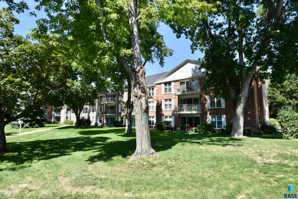 2501 S Kiwanis Ave #201, Sioux Falls, SD 57105