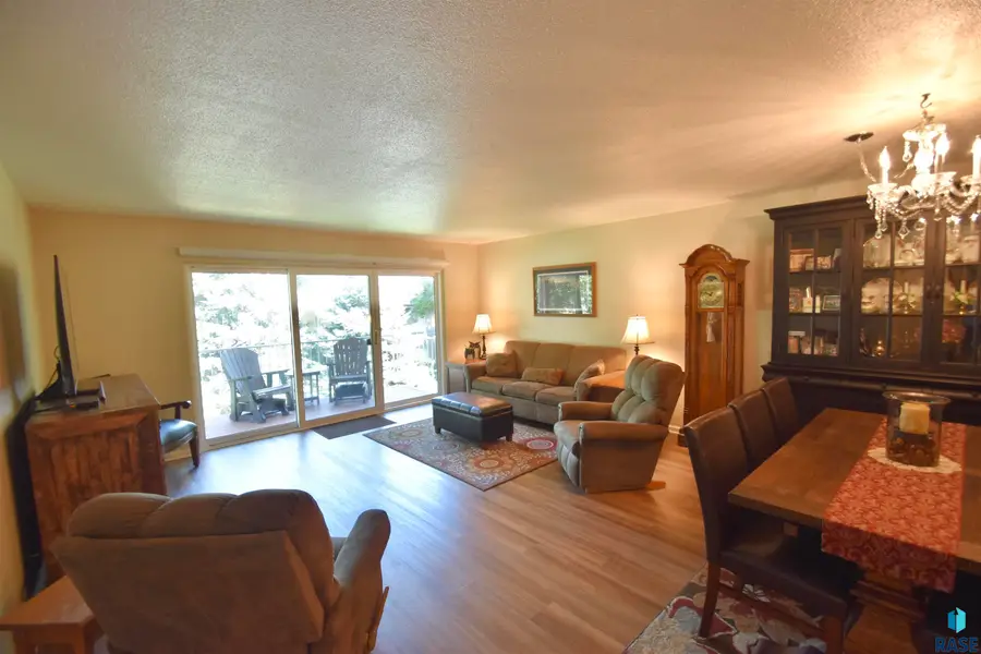 2501 S Kiwanis Ave #201, Sioux Falls, SD 57105 - #3
