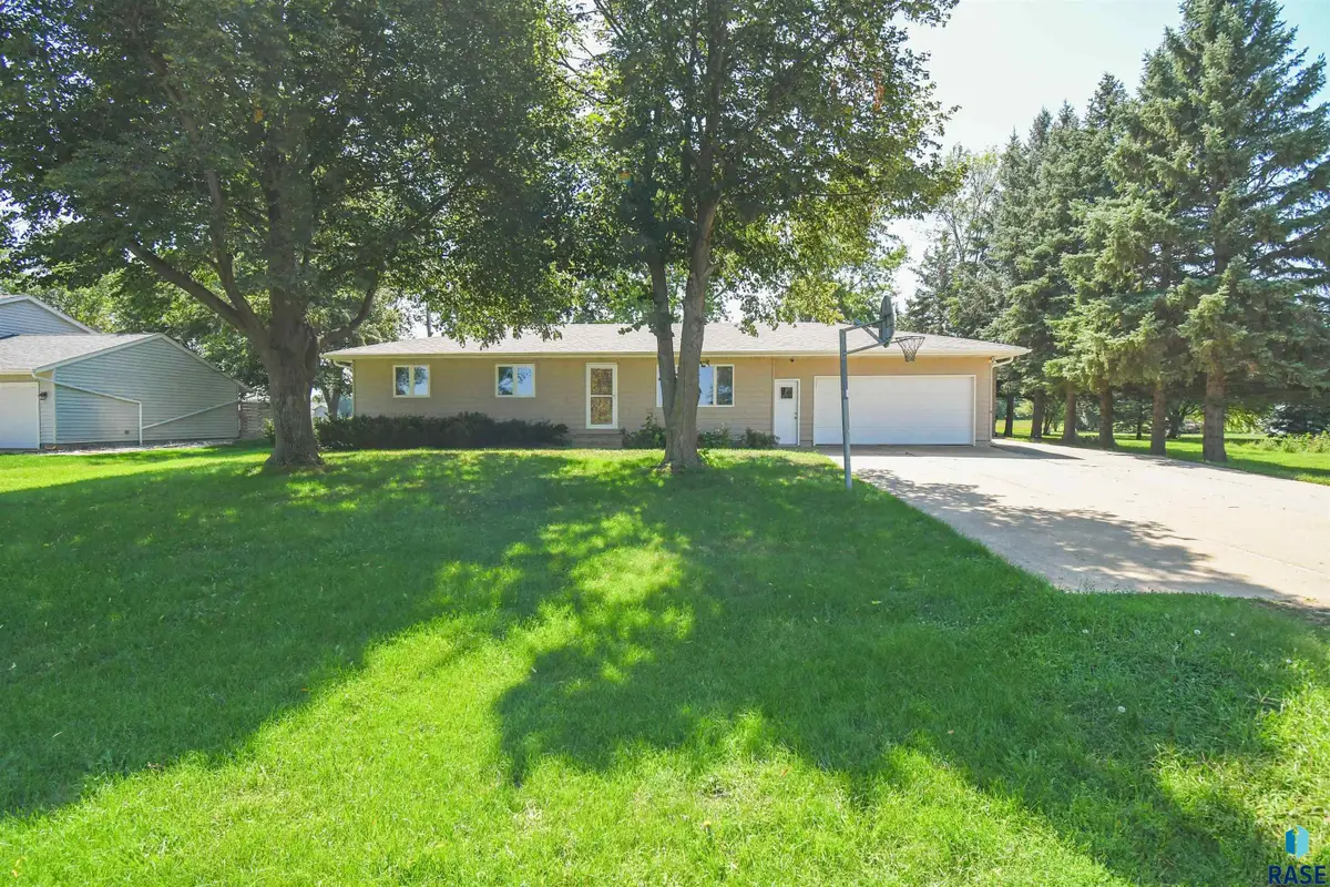 8317 W 42nd St, Sioux Falls, SD 57106 - #1