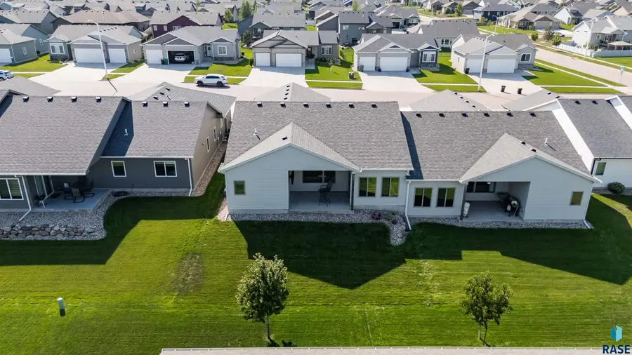 5406 S Bahnson Ave, Sioux Falls, SD 57108 - #3