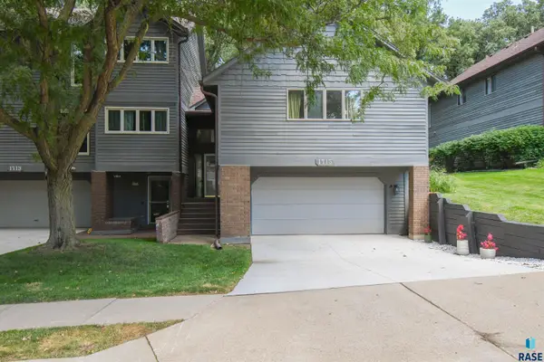 1715 N Tahoe Trl, Sioux Falls, SD 57110