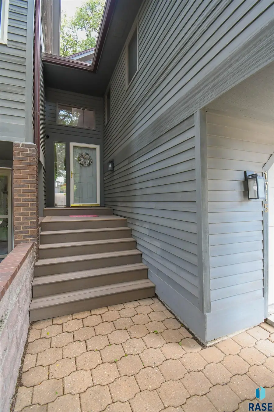 1715 N Tahoe Trl, Sioux Falls, SD 57110 - #2