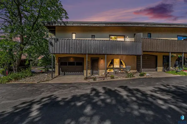 403 S Thompson Ave, Sioux Falls, SD 57103