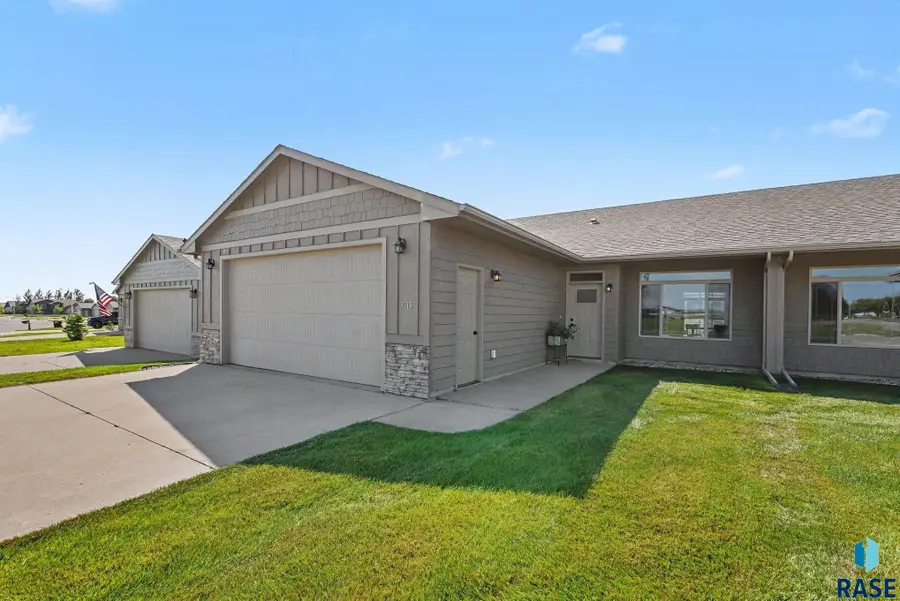 3515 E Bison Trl, Sioux Falls, SD 57108 - #3