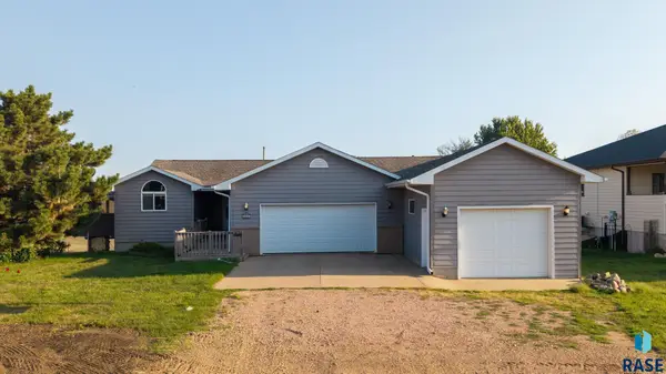7816 W 42nd St, Sioux Falls, SD 57106