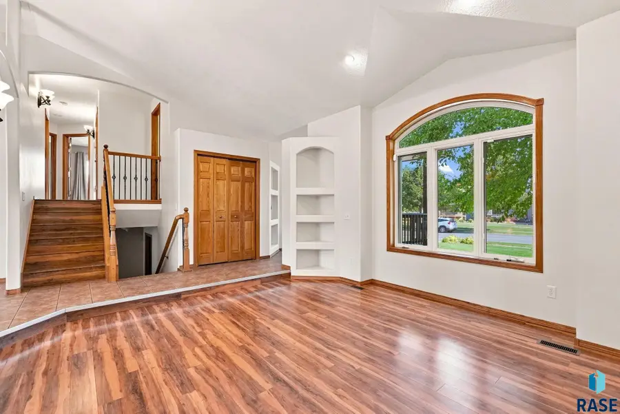 7609 W Stanford Dr, Sioux Falls, SD 57106 - #3