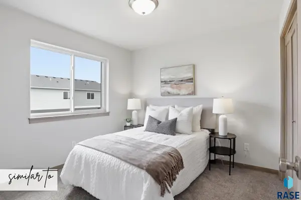 6215 S Ruby Jean Pl, Sioux Falls, SD 57108