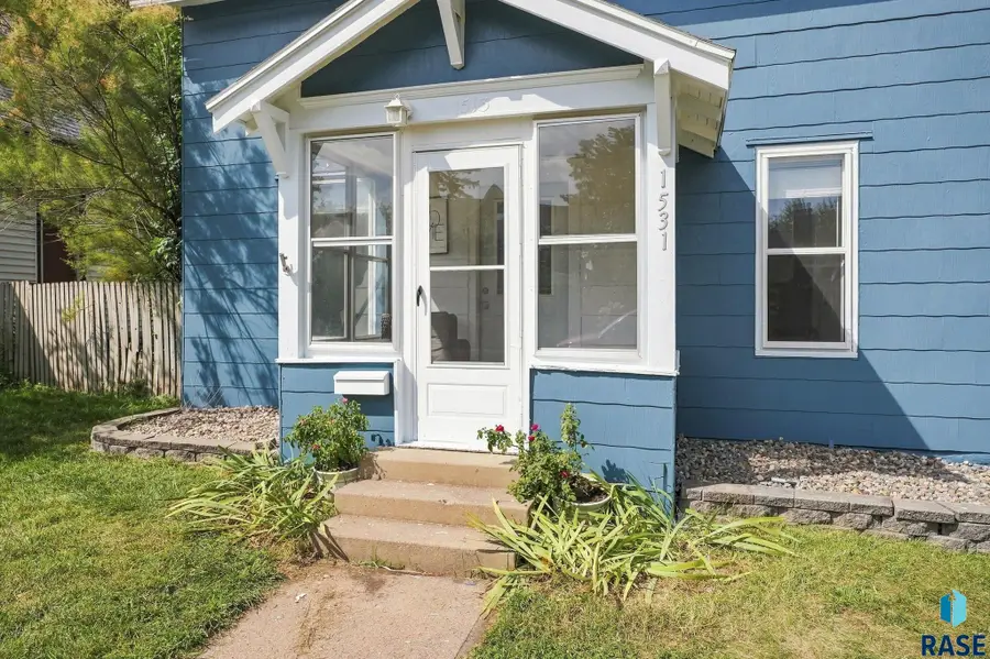 1513 S Duluth Ave, Sioux Falls, SD 57105 - #3