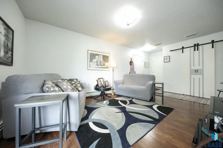3552 S Gateway Blvd #301, Sioux Falls, SD 57106 - #3