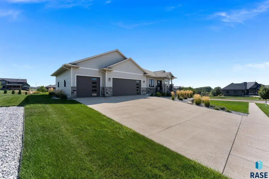 5601 E Chandler Dr, Sioux Falls, SD 57110 - #3