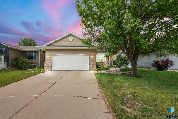 4817 S Galway Ave, Sioux Falls, SD 57106
