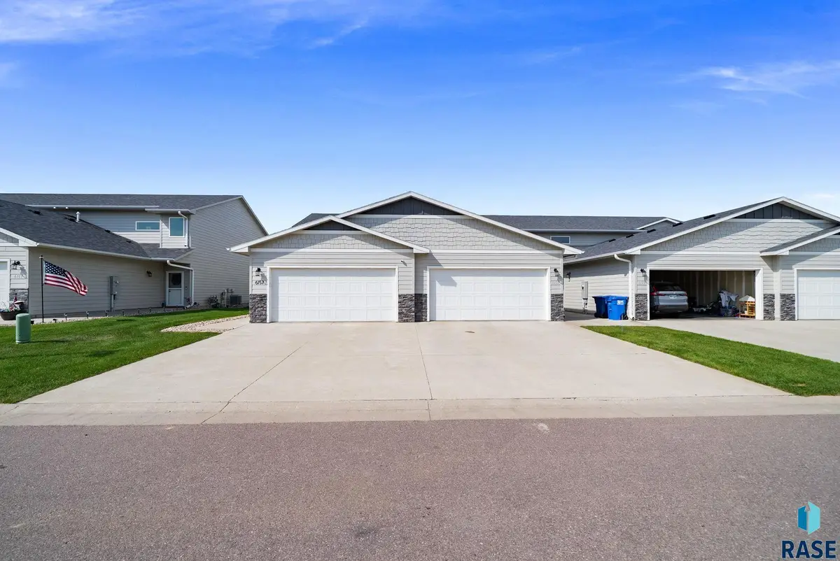 6155 S Alki Pl, Sioux Falls, SD 57108 - #1