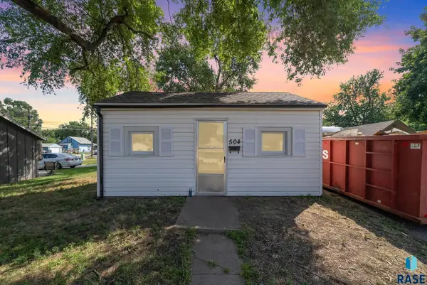 504 S Elmwood Ave, Sioux Falls, SD 57104