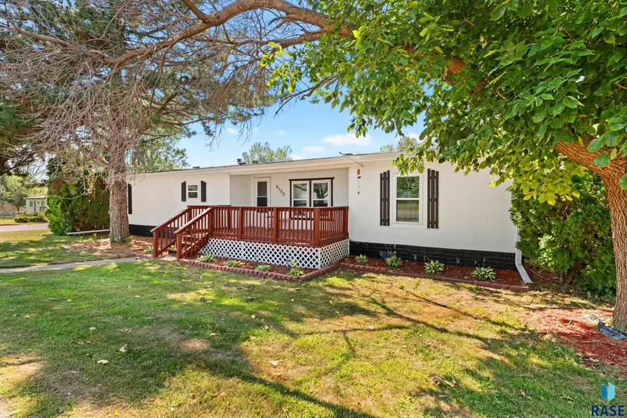 6100 W Canary Pl, Sioux Falls, SD 57107 - #2