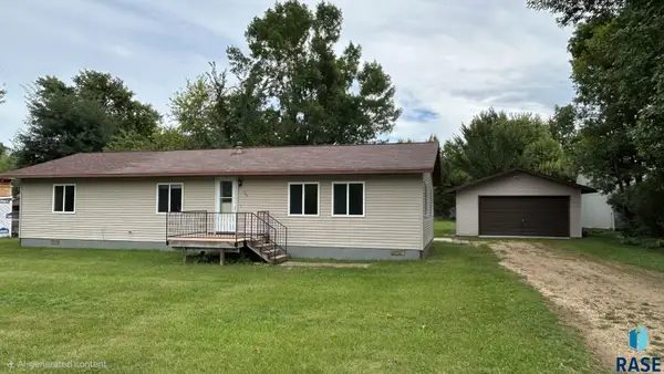 750 Dakota St, Toronto, SD 57268