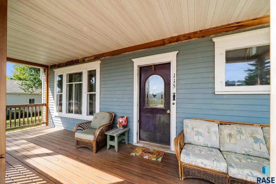 115 S Bartlett St, Canton, SD 57001 - #3