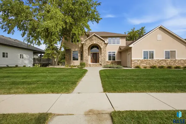 2612 S Camden Ave, Sioux Falls, SD 57106