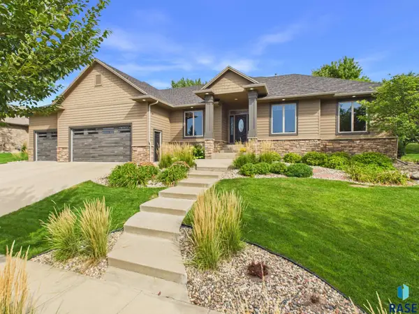 2304 W Sleigh Creek Trl, Sioux Falls, SD 57108