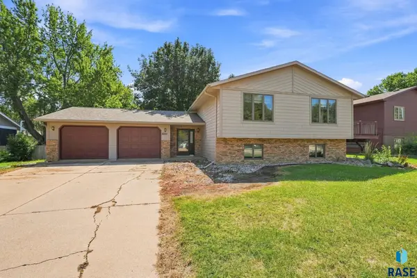6001 W Sioux K Ct, Sioux Falls, SD 57106