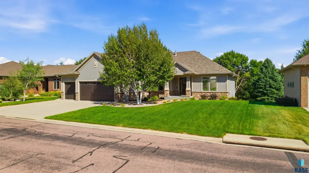 5804 S Lazy Ridge Pl, Sioux Falls, SD 57108 - #1