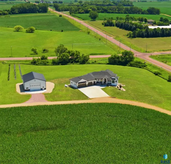 46992 254th St, Crooks, SD 57020