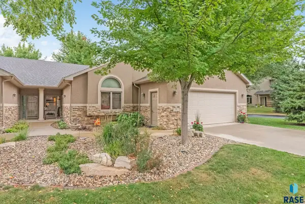 711 70th Pl E, Sioux Falls, SD 57108