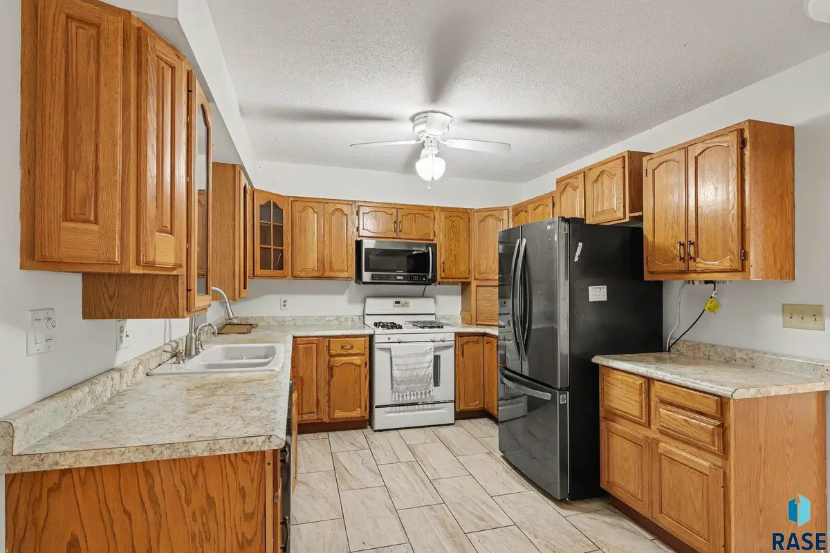 6209 W 60th St, Sioux Falls, SD 57106 - #1