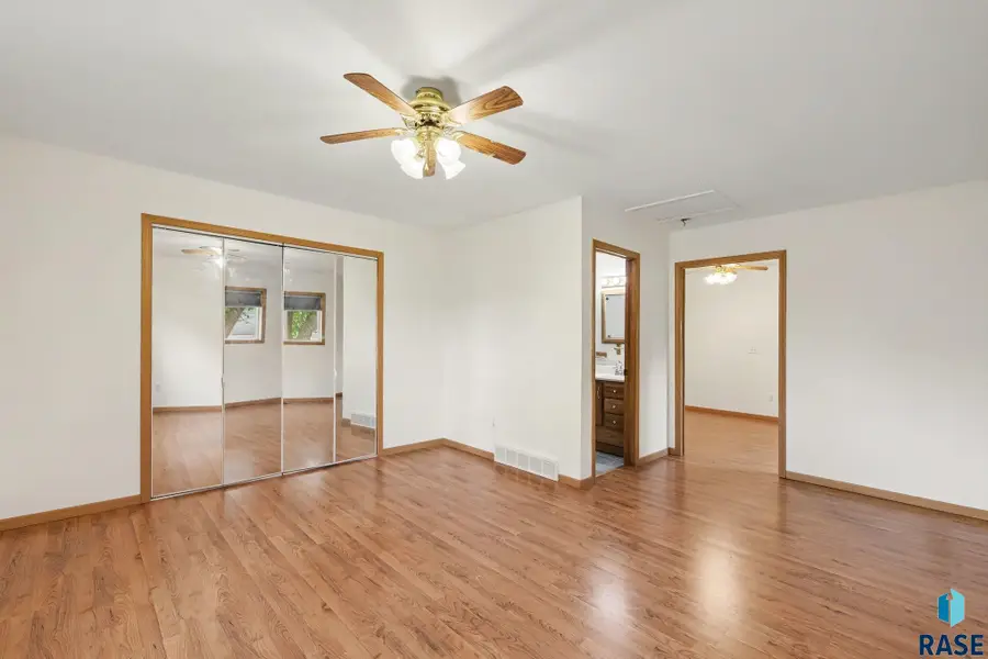 6209 W 60th St, Sioux Falls, SD 57106 - #3